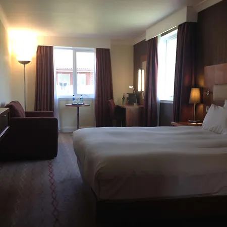 Doubletree By Hilton North