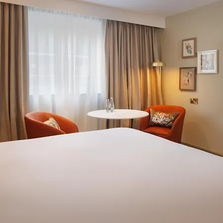 Hotel Doubletree By Hilton North